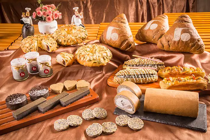 For extending shelf life in bakery applications