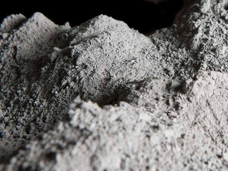 The molecular interaction between RH610S and cement particles