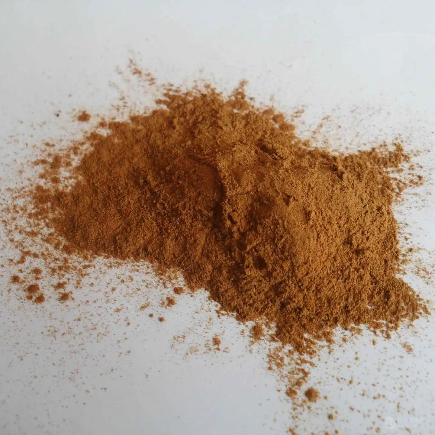 How does Sulfonated sodium tannin drilling improve rheological properties in mud systems?